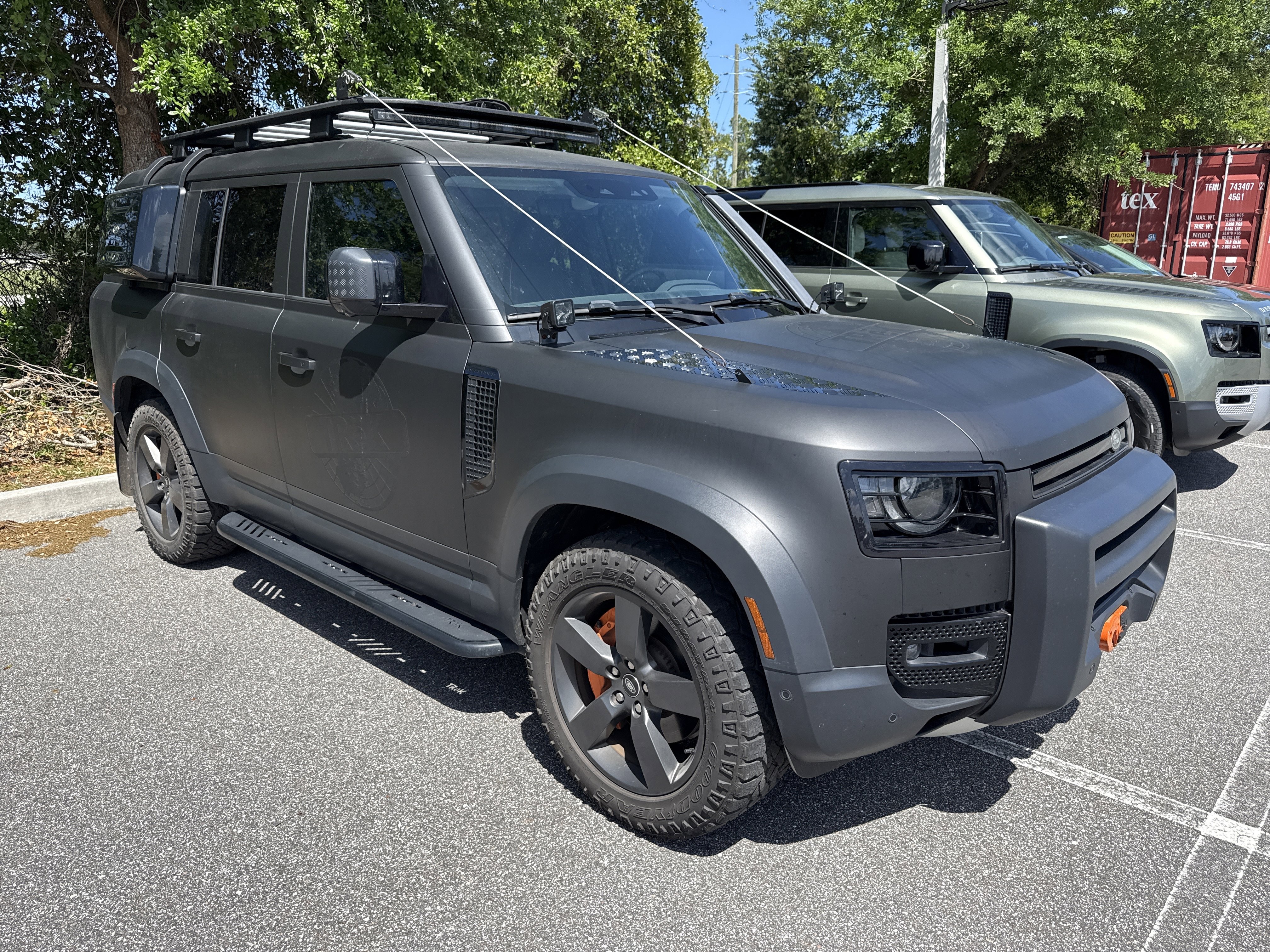 Used 2023 Land Rover Defender 130 SE image 1
