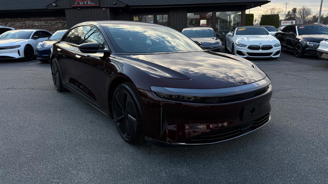 Used 2024 Lucid Air Touring image 14
