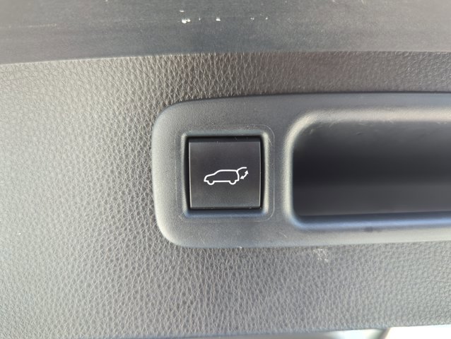 Used 2021 Toyota Highlander XSE image 29