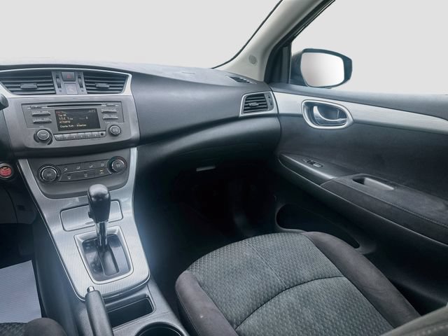 Used 2014 Nissan Sentra SR w/ SR Driver Package FWD image 22
