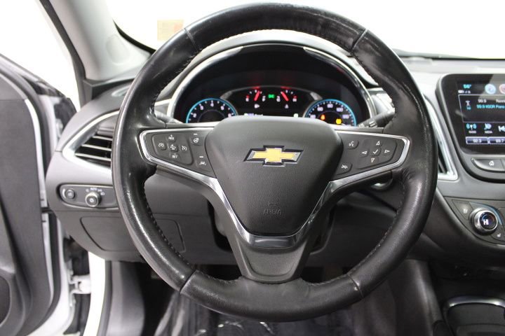 Used 2018 Chevrolet Malibu Premier w/ Premier Sun and Wheel Package image 37
