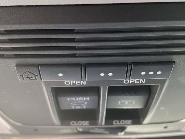 Used 2017 Honda Pilot Elite image 36