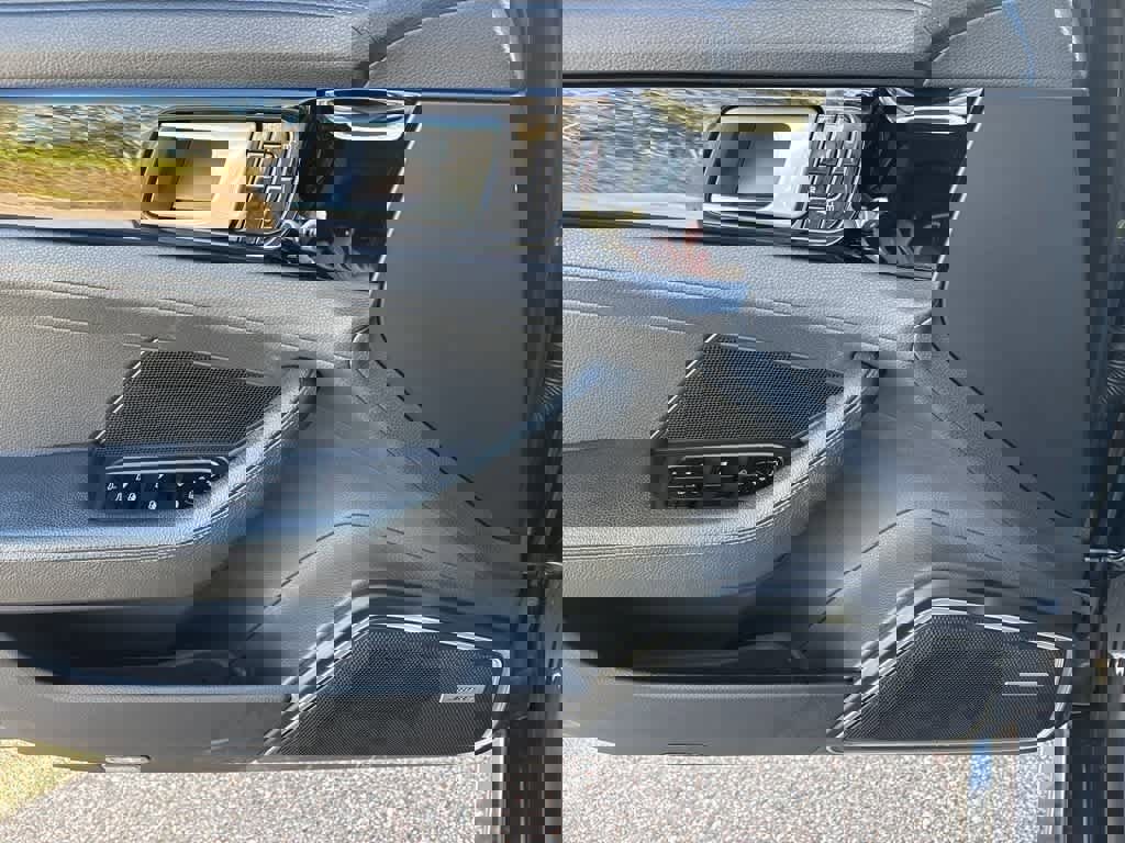 Used 2018 Porsche Panamera 4S image 11