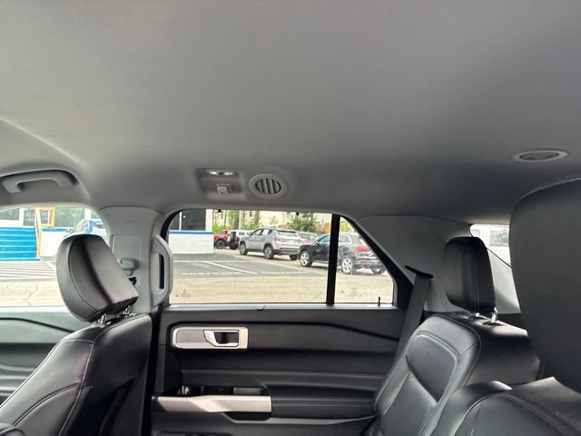Used 2023 Ford Explorer Limited w/ Equipment Group 301A AWD/4WD image 77