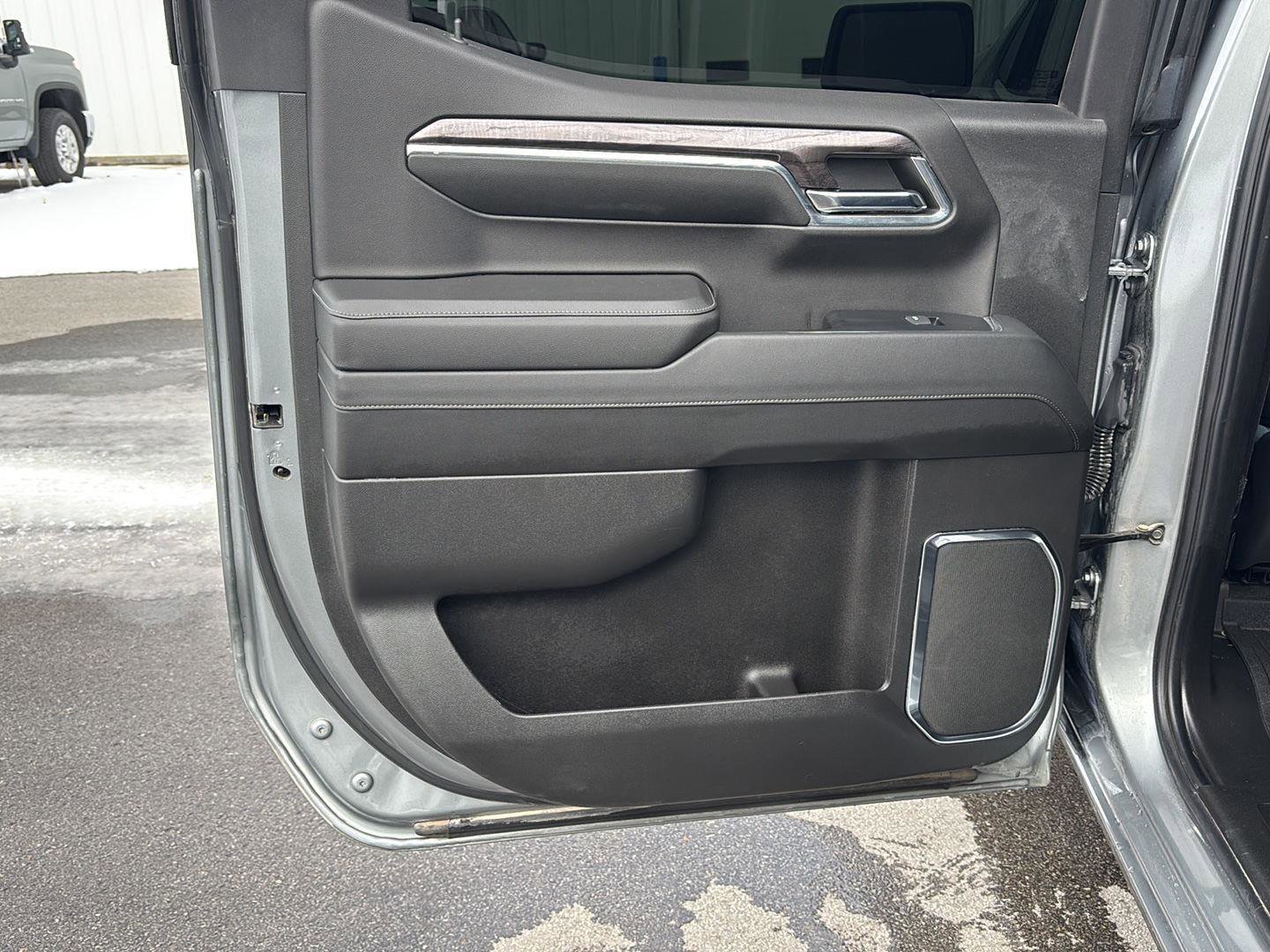 Used 2024 Chevrolet Silverado 1500 LTZ image 19