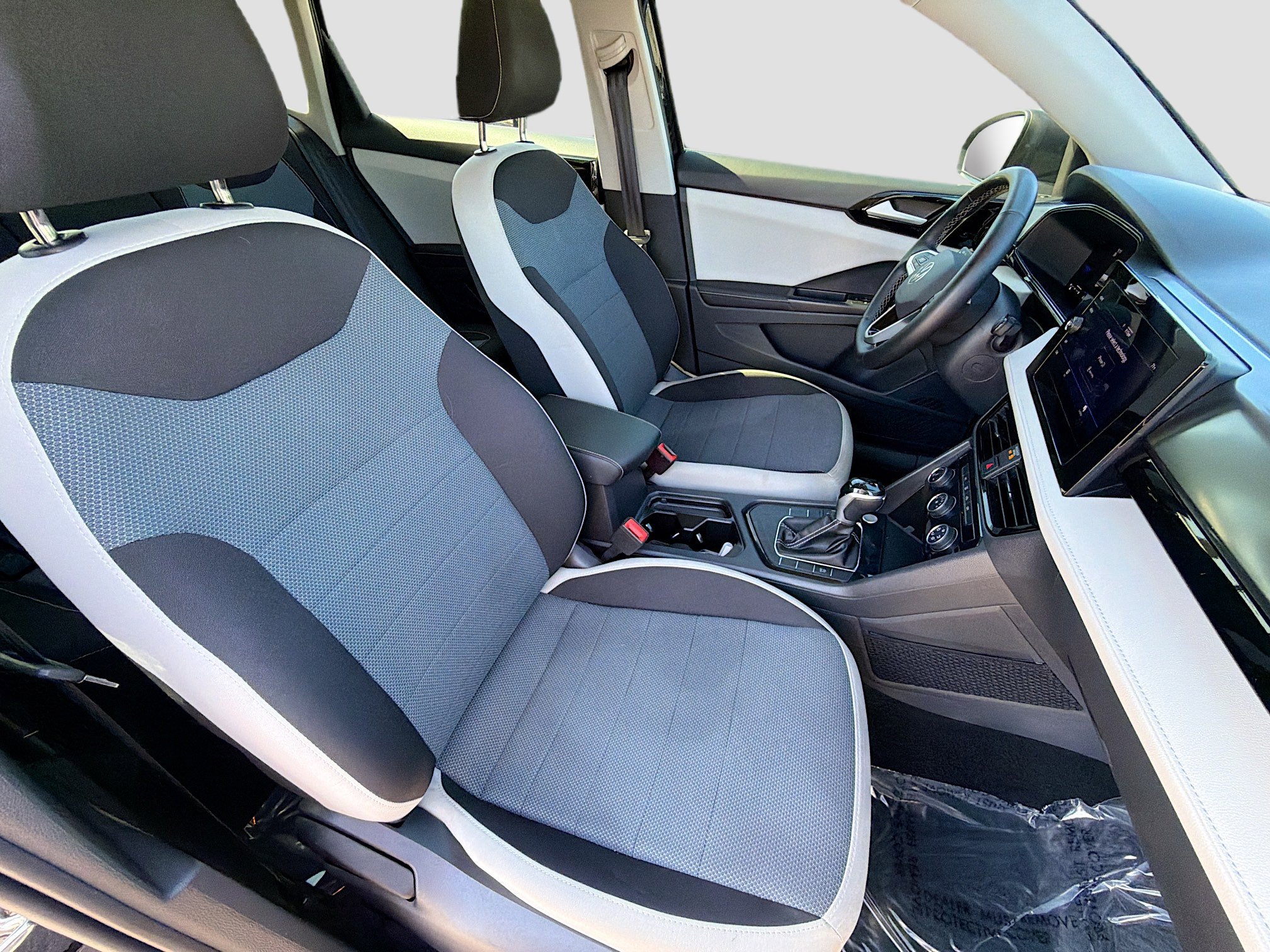 Used 2025 Volkswagen Taos S image 14