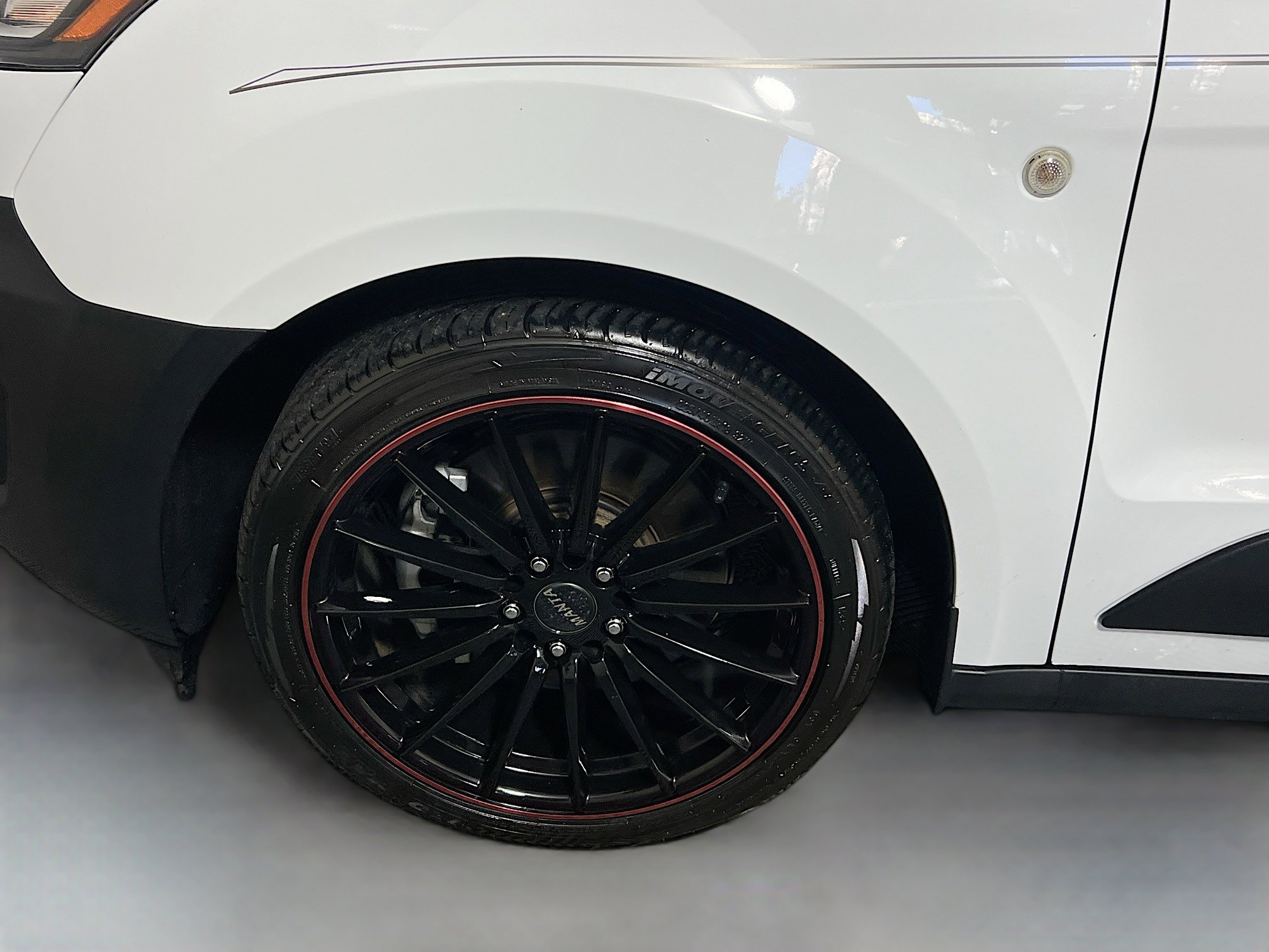 Used 2023 Ford Transit Connect XL image 13