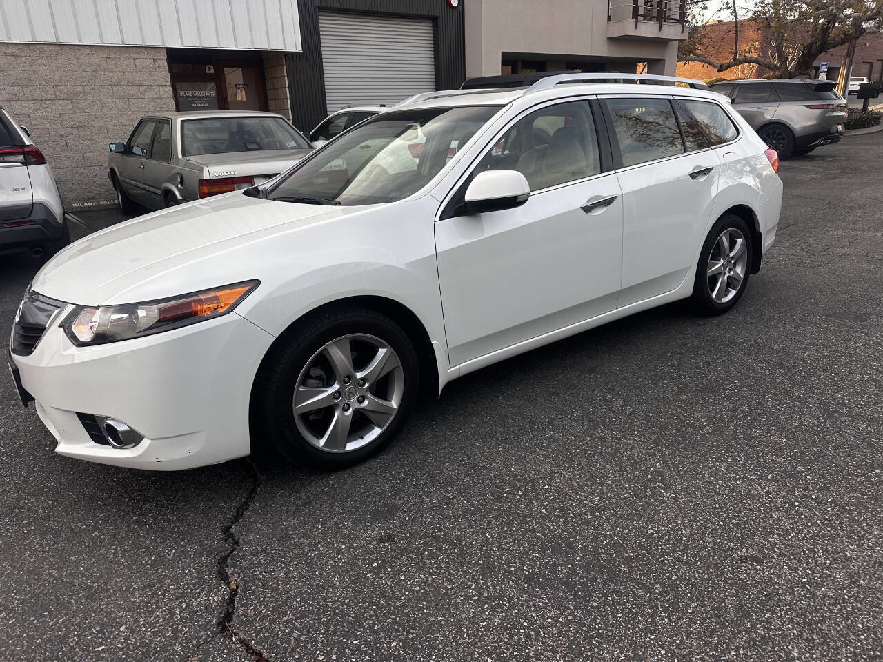 Used 2012 Acura TSX Sport Wagon image 1
