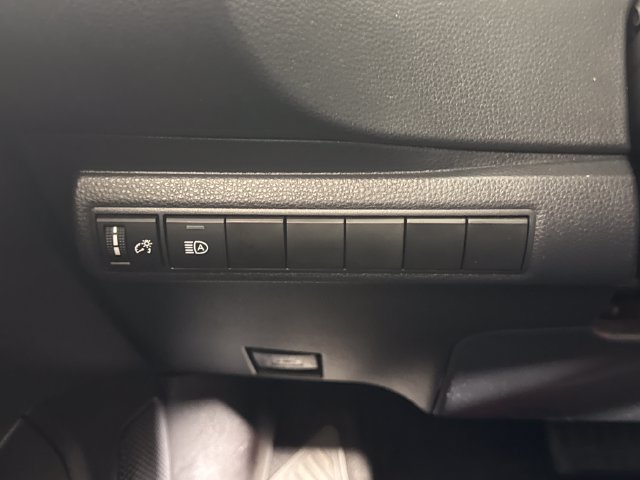 Used 2022 Toyota Corolla LE FWD image 31