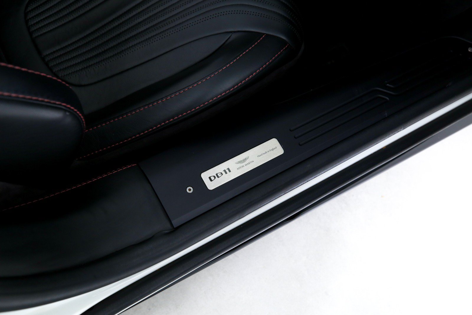 Used 2020 Aston Martin DB11 Volante RWD image 24