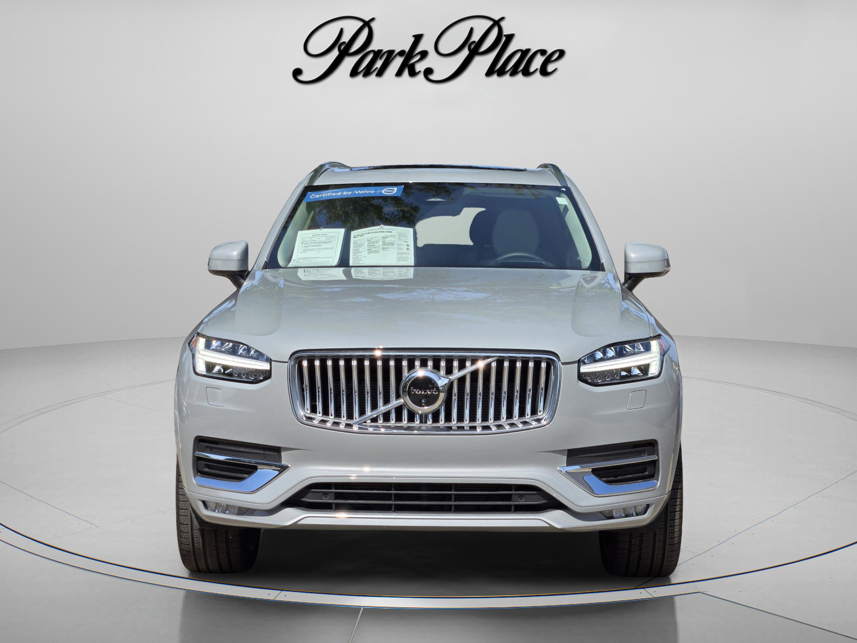Used 2025 Volvo XC90 B5 Ultra w/ Protection Package Premier image 9