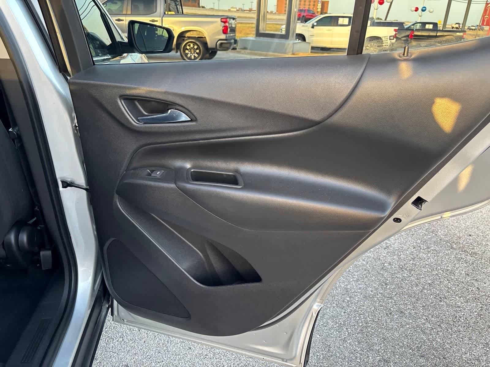 Used 2022 Chevrolet Equinox LT AWD/4WD image 11