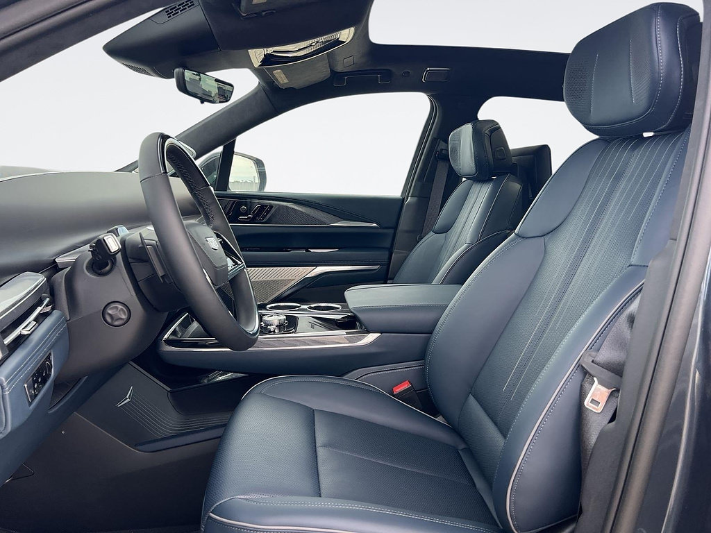 New 2025 Cadillac Escalade IQ Luxury 2 AWD/4WD image 25