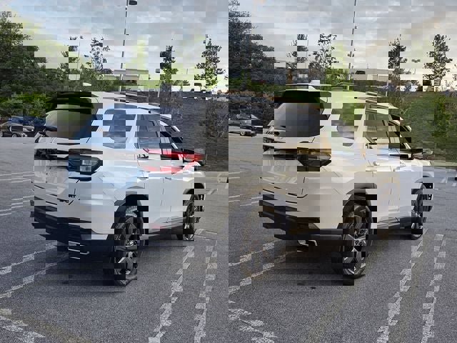 Used 2023 Honda Pilot Sport image 5