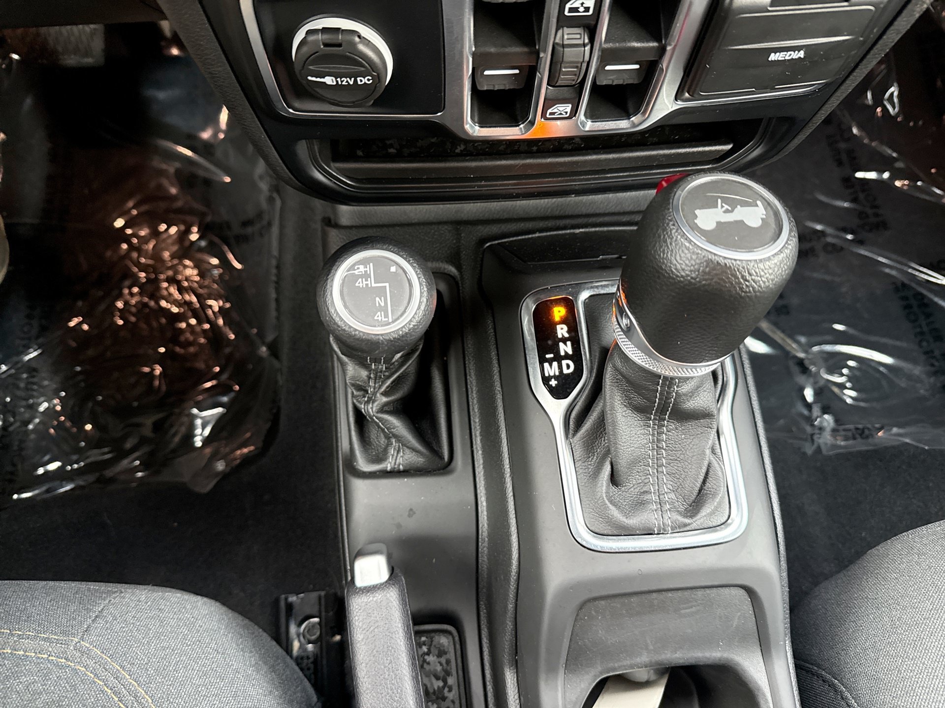 Used 2024 Jeep Wrangler Unlimited Sport AWD/4WD image 26