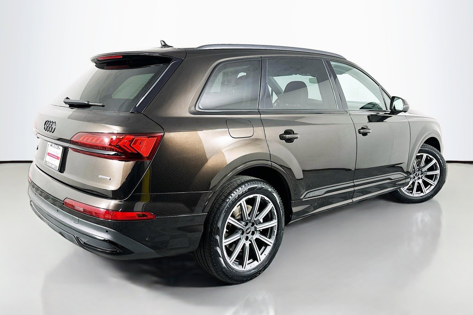 Used 2023 Audi Q7 2.0T Premium Plus w/ Premium Plus Package image 14