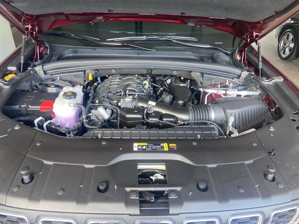 New 2025 Jeep Grand Cherokee Laredo X image 18