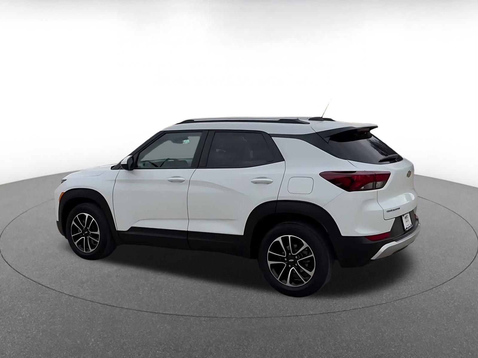 Used 2025 Chevrolet TrailBlazer LT image 10