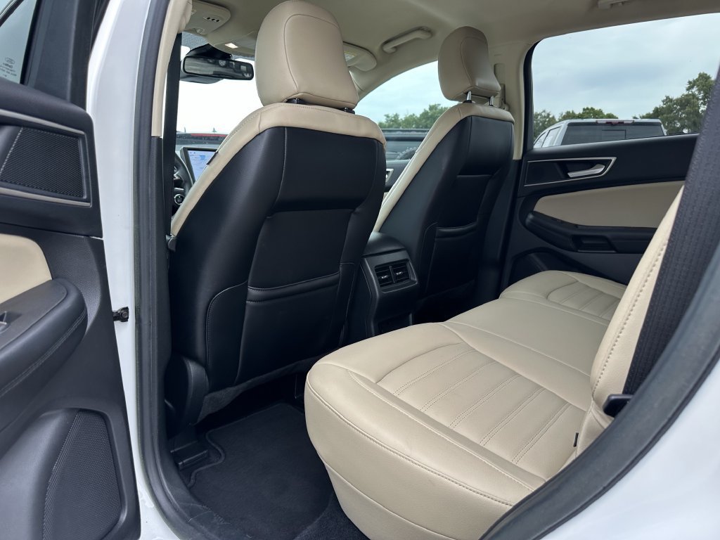 Used 2021 Ford Edge SEL w/ Convenience Package FWD image 18