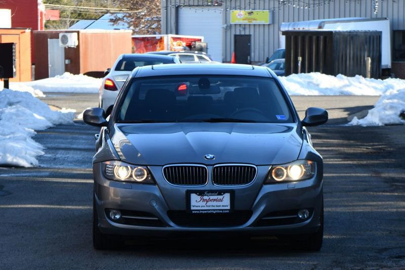 Used 2011 BMW 335i xDrive Sedan image 2