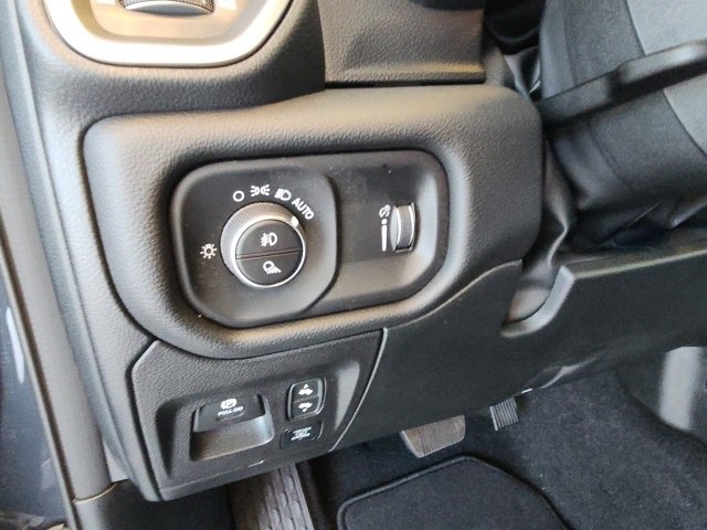 New 2026 RAM 1500 4x4 Crew Cab image 44