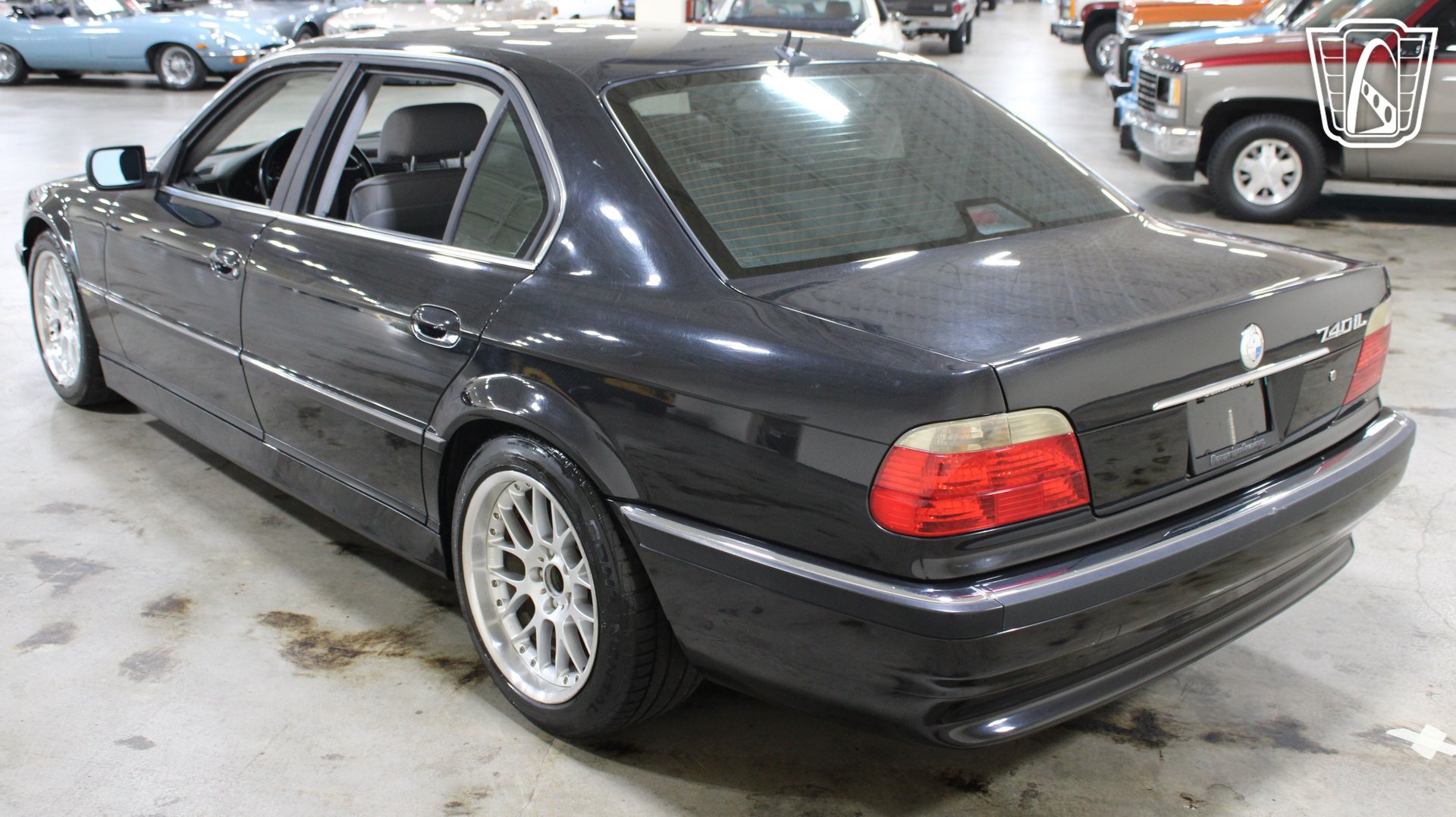 Used 2001 BMW 740iL RWD image 28