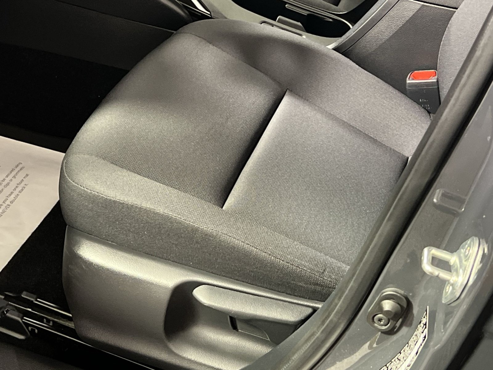 Used 2025 Toyota Corolla LE AWD/4WD image 15
