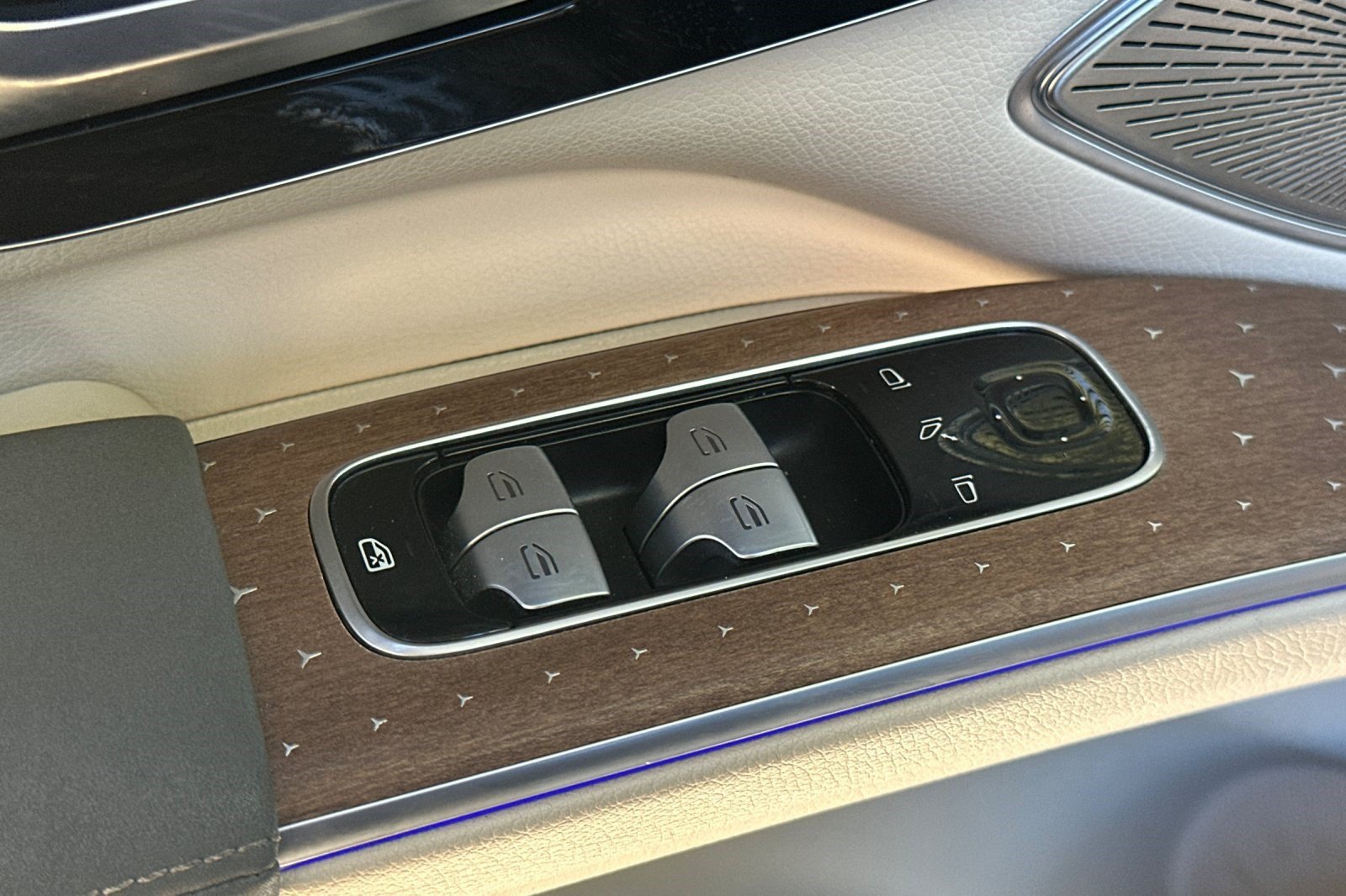 Certified 2023 Mercedes-Benz EQS 450+ 4MATIC SUV image 13