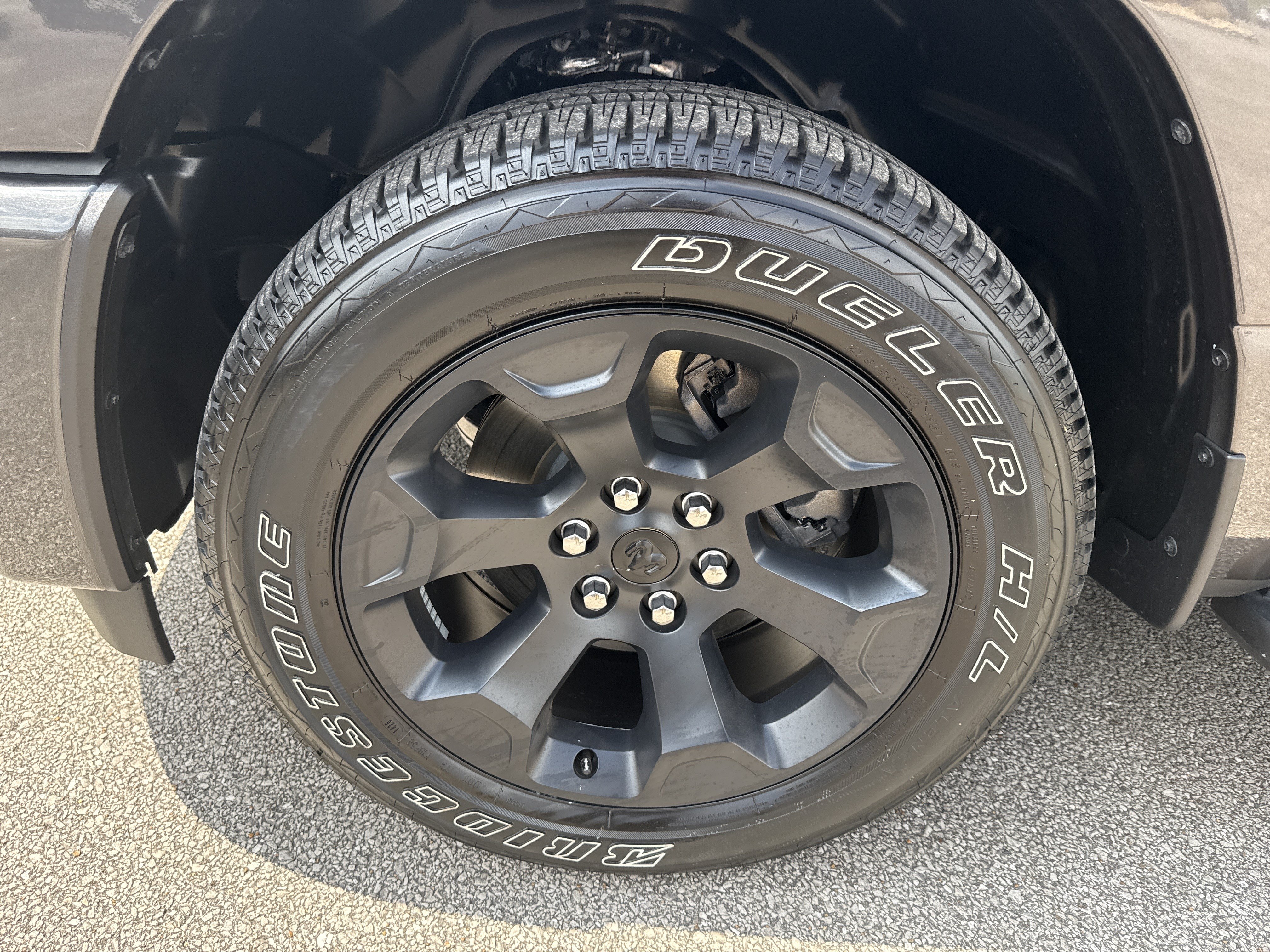 New 2026 RAM 1500 Express AWD/4WD image 13