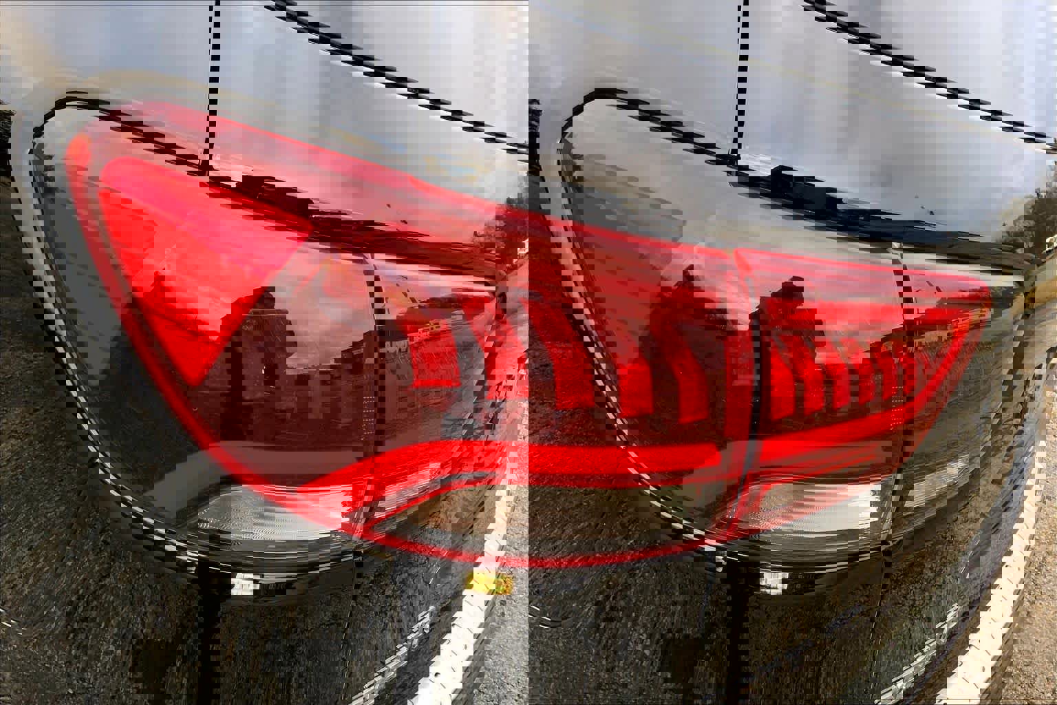 Used 2019 Kia Sorento SX image 27