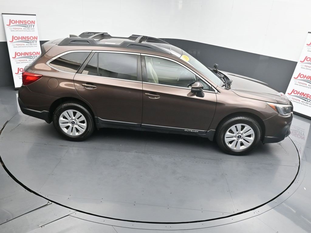 Used 2019 Subaru Outback 2.5i Premium image 17