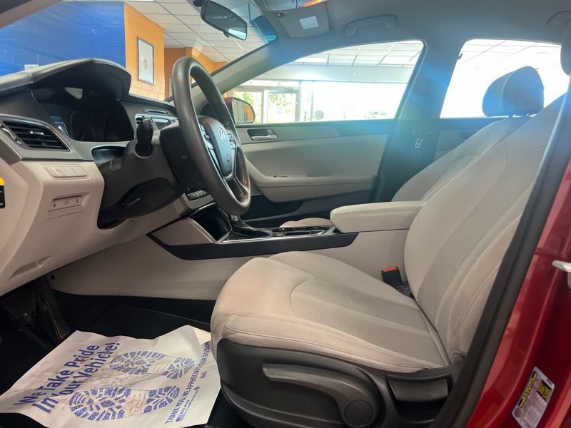 Used 2015 Hyundai Sonata SE FWD image 17