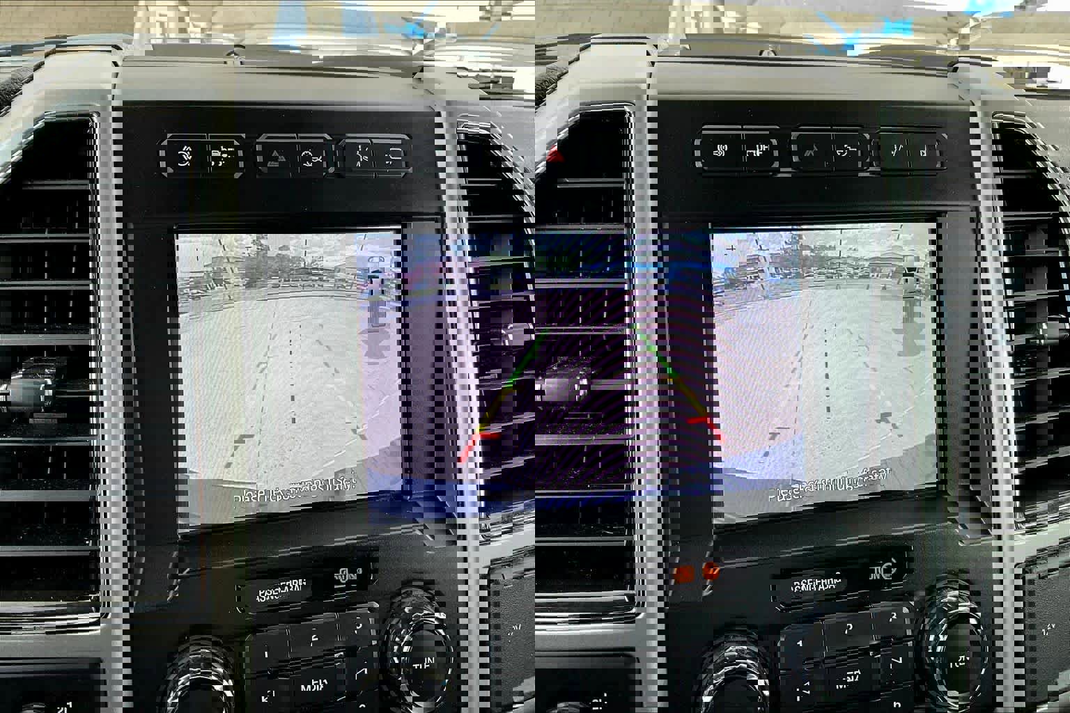 Used 2021 Ford F350 Lariat w/ Tremor Off-Road Package image 27