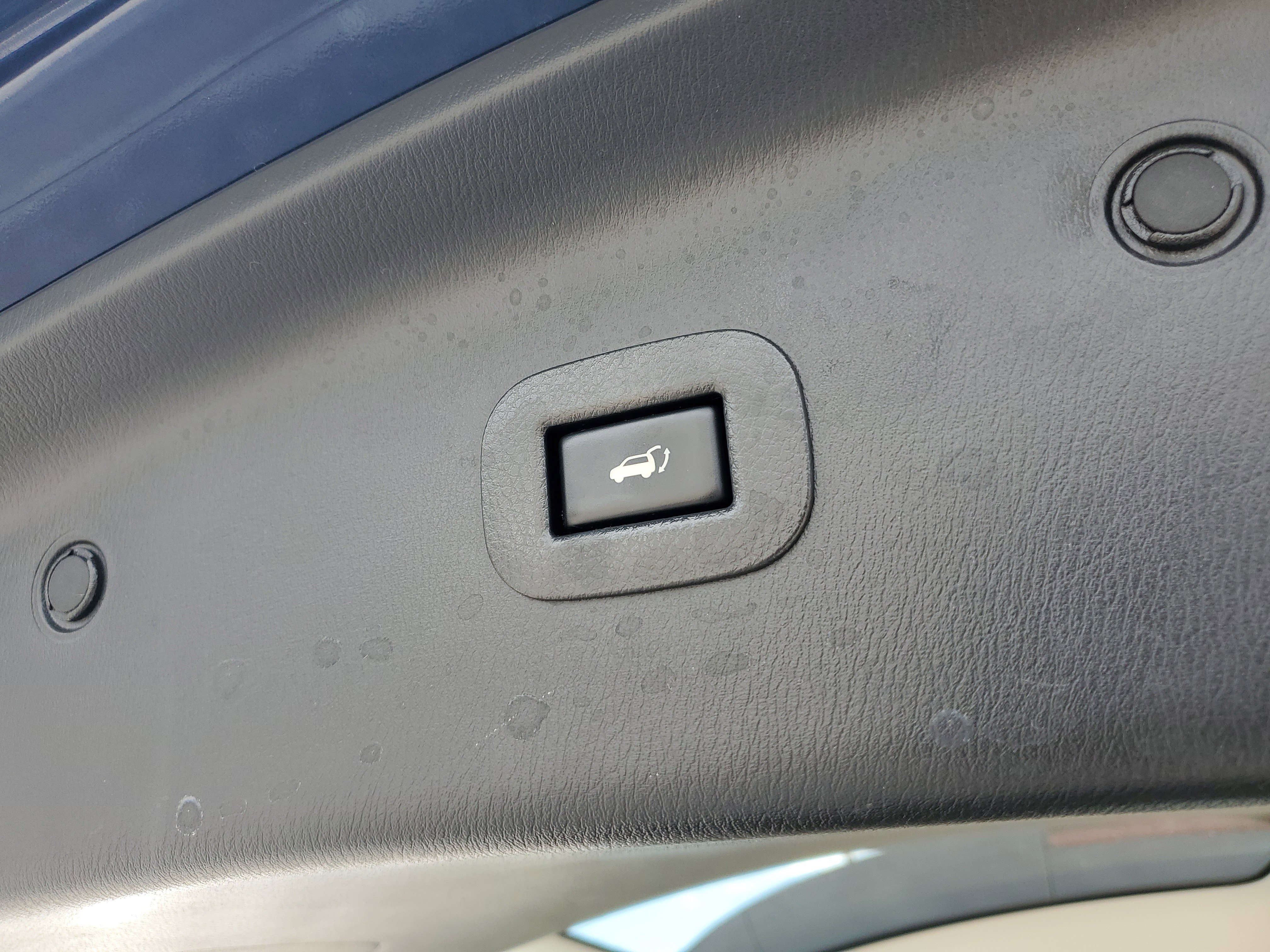 Used 2019 Nissan Armada Platinum w/ Captain's Chairs Package image 7