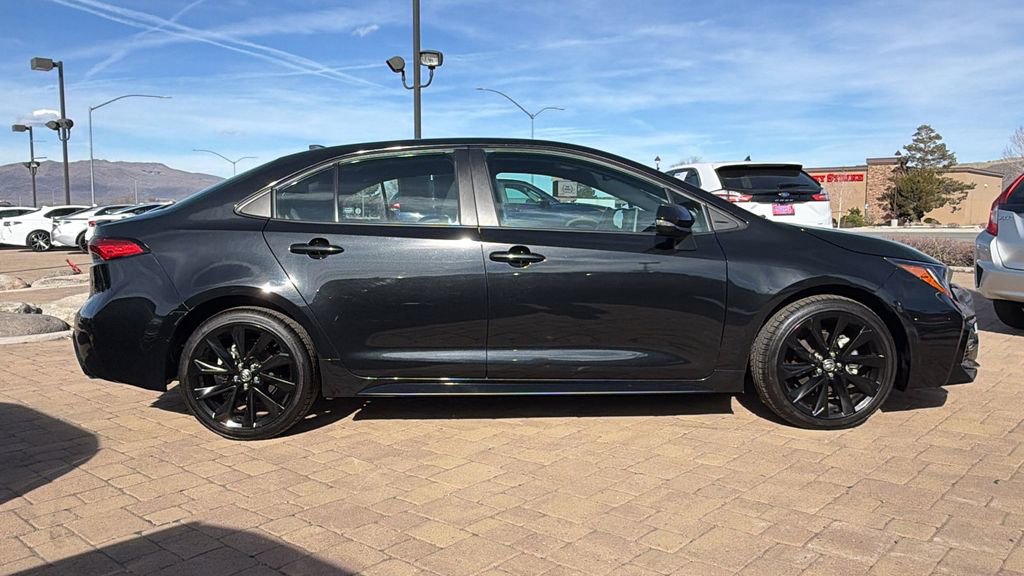 Used 2021 Toyota Corolla SE w/ Carpet Mat Package (TMS) image 2