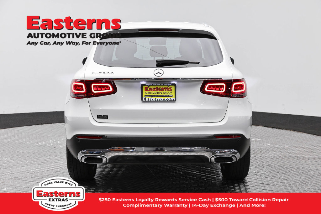 Used 2022 Mercedes-Benz GLC 300 w/ Premium Package Lite image 7