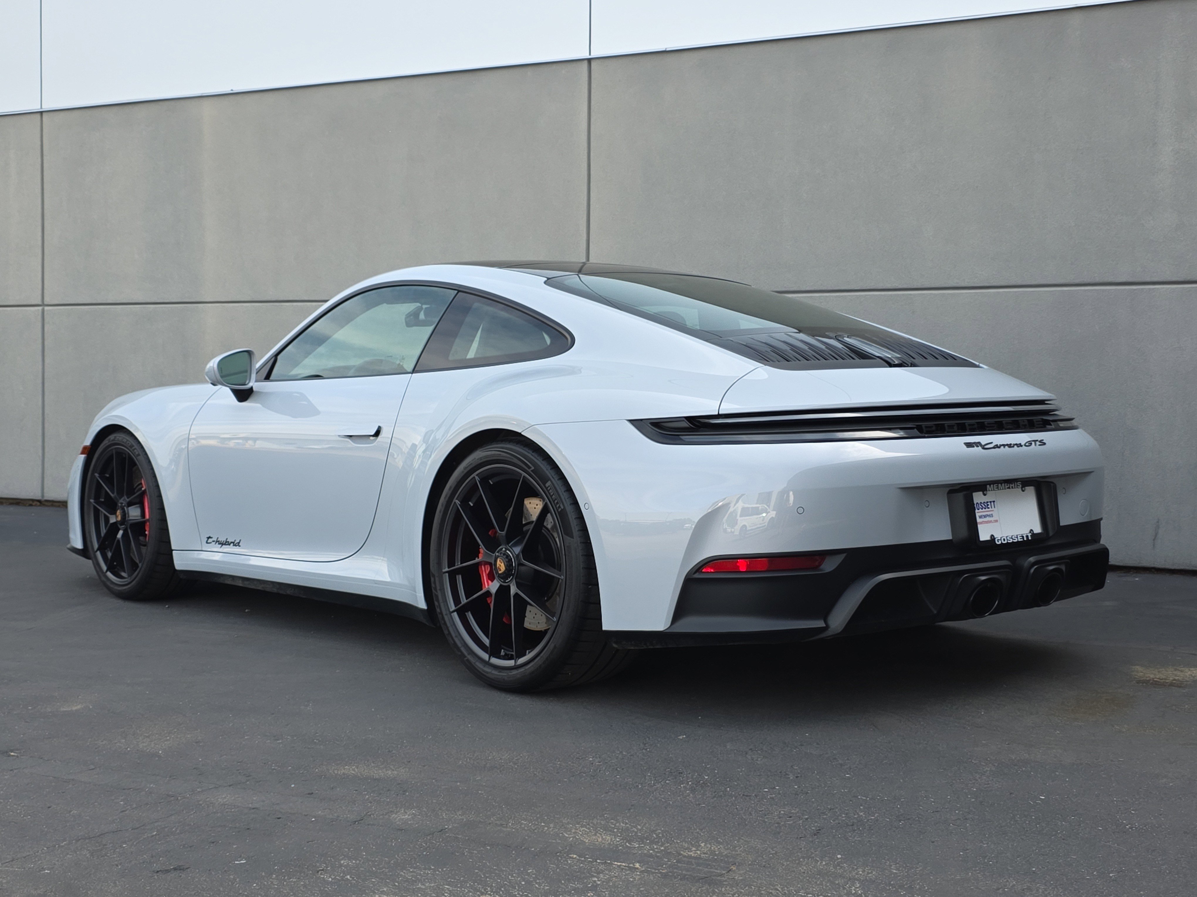 Used 2026 Porsche 911 Carrera GTS RWD image 3