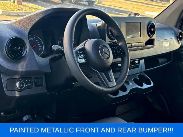 Used 2024 Mercedes-Benz Sprinter 3500 image 9