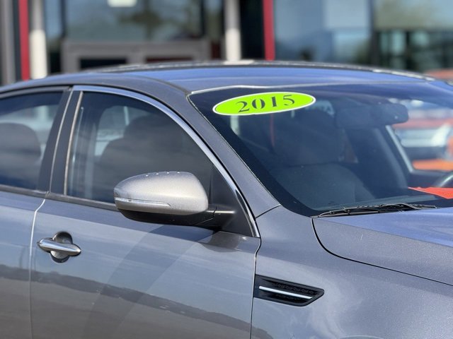 Used 2015 Kia Optima LX w/ LX Convenience Package image 3