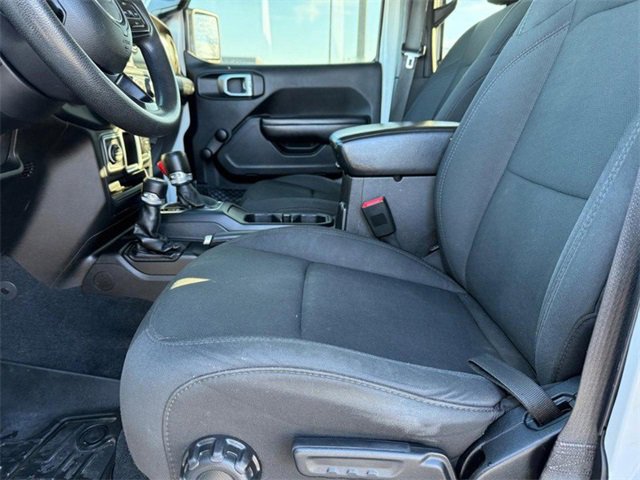 Used 2018 Jeep Wrangler Unlimited Sport image 17