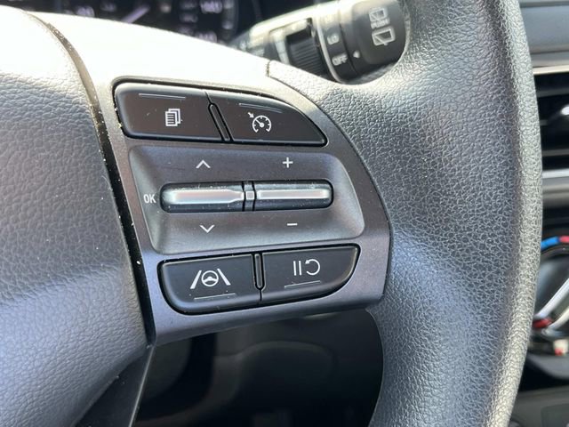 Used 2023 Hyundai Kona SEL image 31