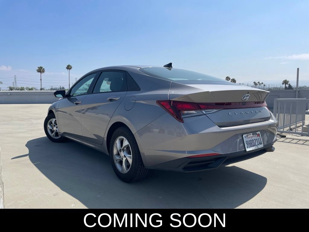 Used 2023 Hyundai Elantra SE w/ Cargo Package FWD image 4
