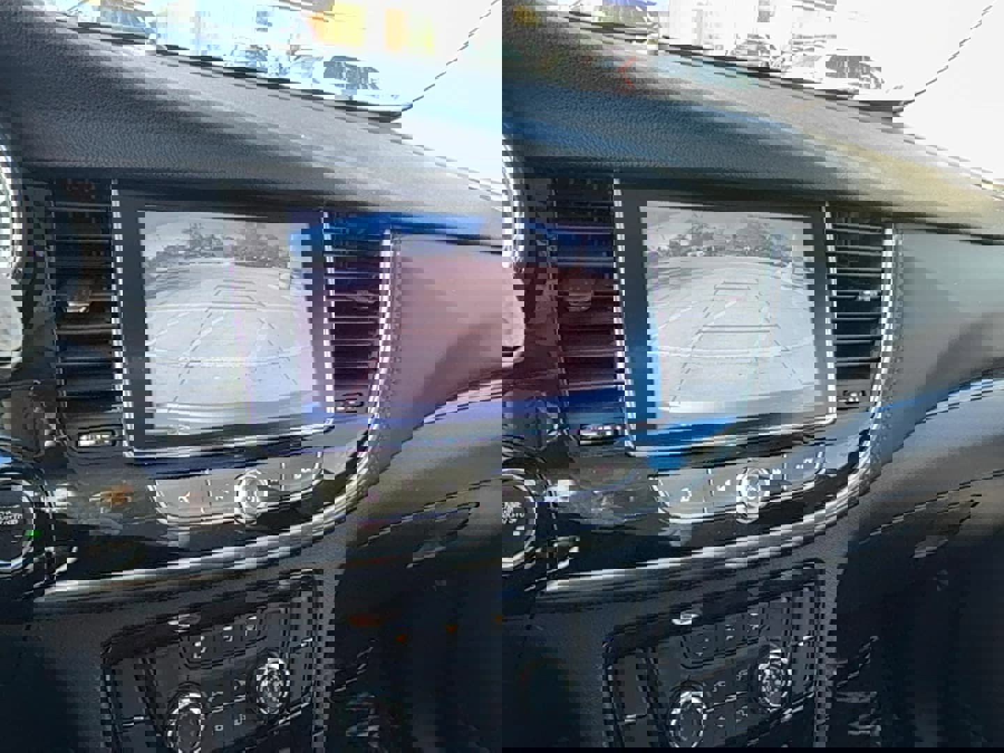 Used 2019 Buick Encore Preferred w/ Safety Package image 19