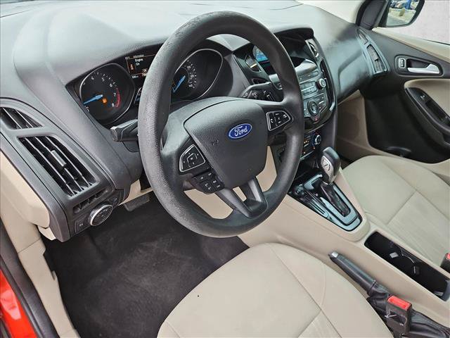 Used 2018 Ford Focus SE FWD image 11