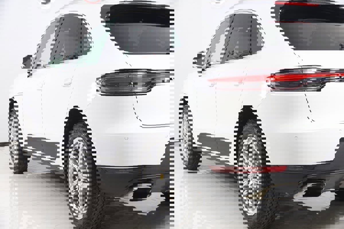 Used 2021 Porsche Macan image 26