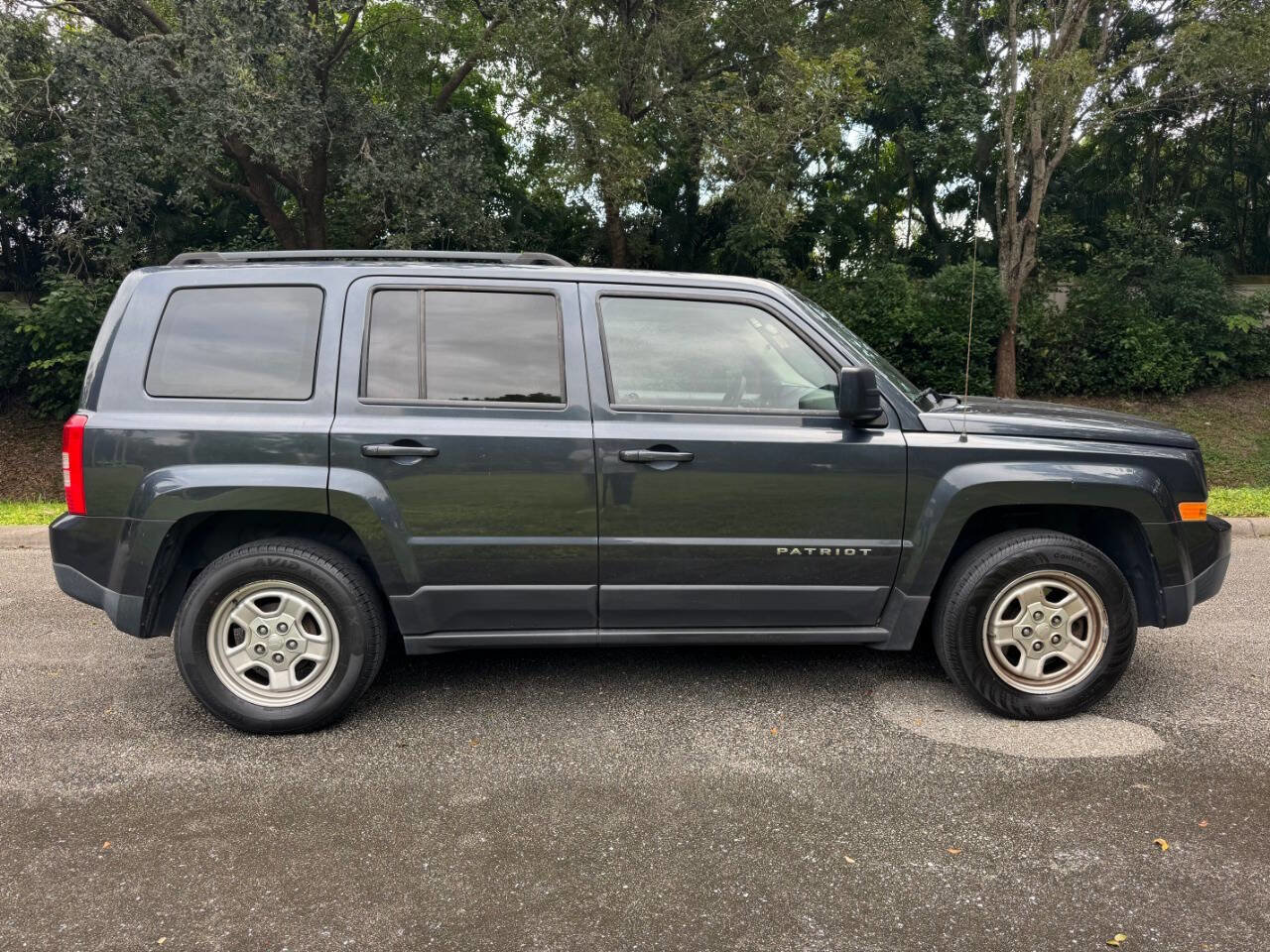 Used 2015 Jeep Patriot Sport w/ Power Value Group image 8