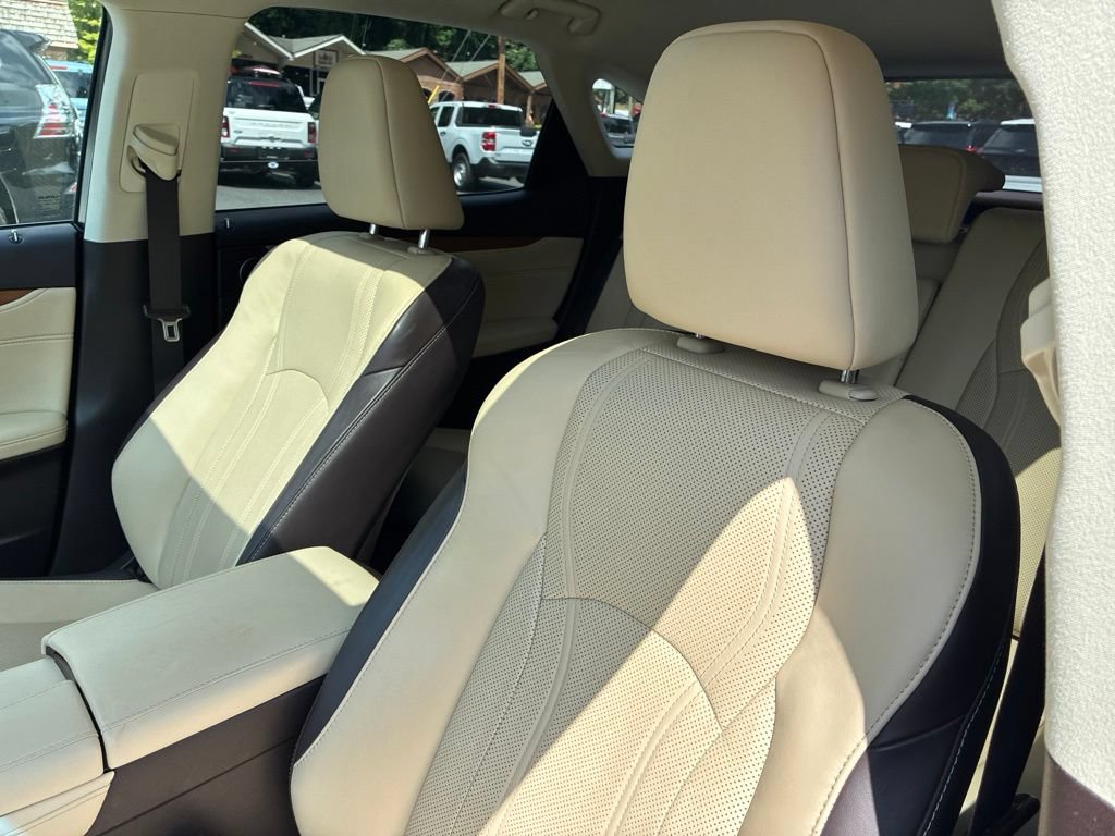Used 2018 Lexus RX 450h AWD w/ Premium Package image 7