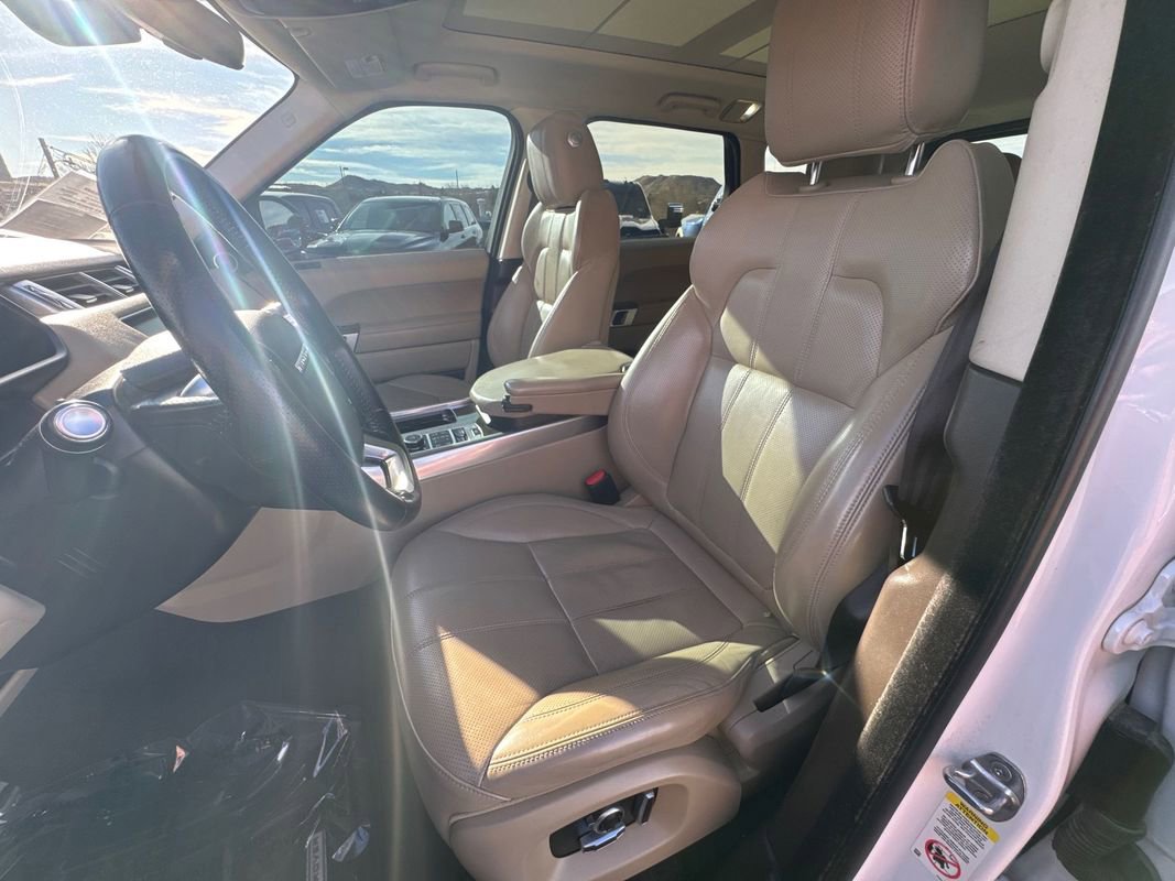 Used 2017 Land Rover Range Rover Sport HSE image 10
