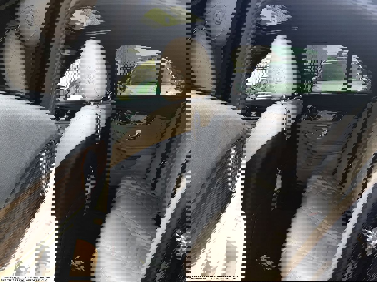 Used 2018 Mercedes-Benz C 300 Sedan image 13