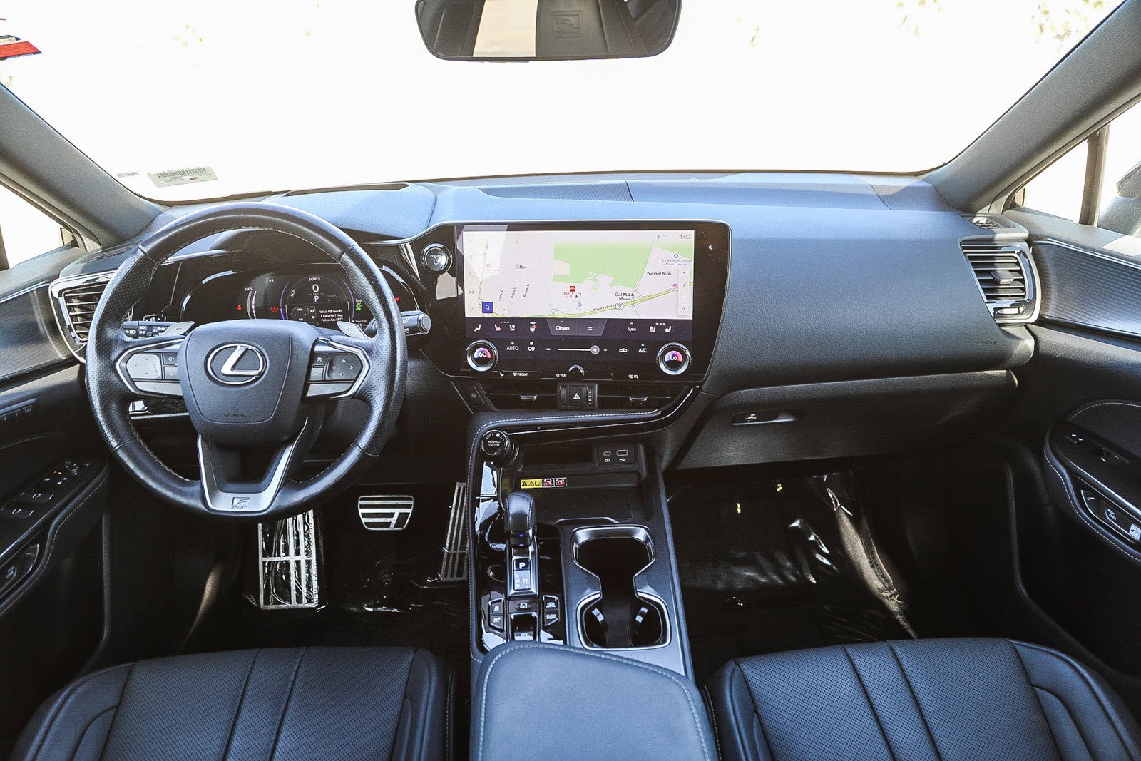 Used 2024 Lexus NX 450h+ F Sport image 12